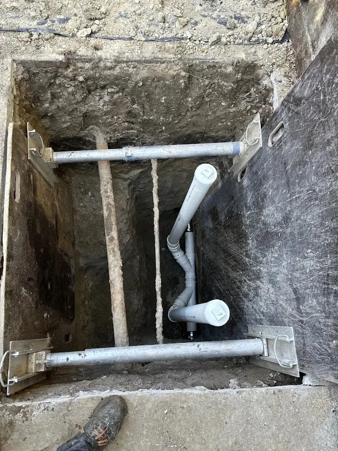 Experienced plumber completing Gas Line Repair work in Tinton Falls